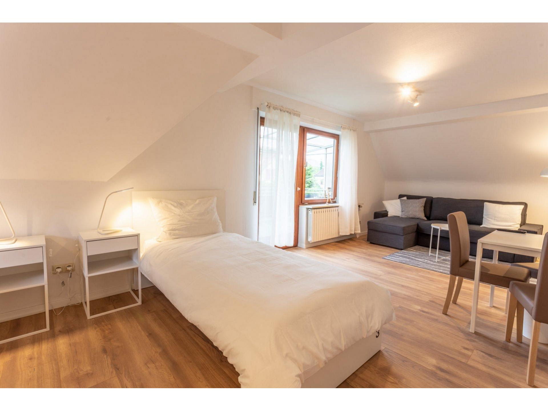 Fünfbettzimmer 4- OG Foto 12