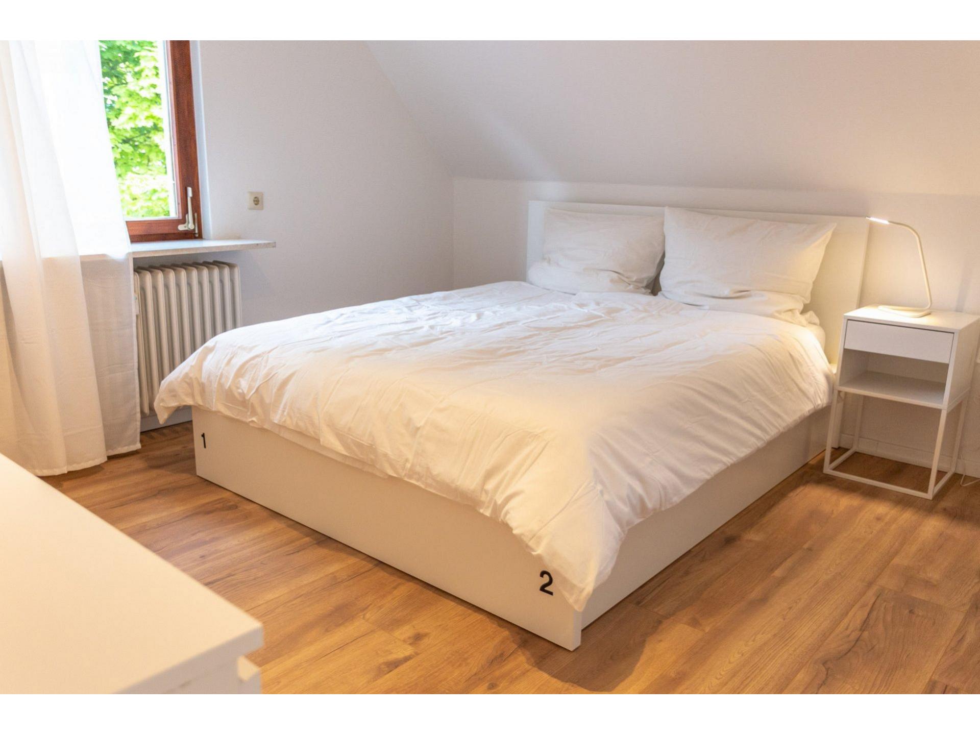 Fünfbettzimmer 4- OG Foto 5